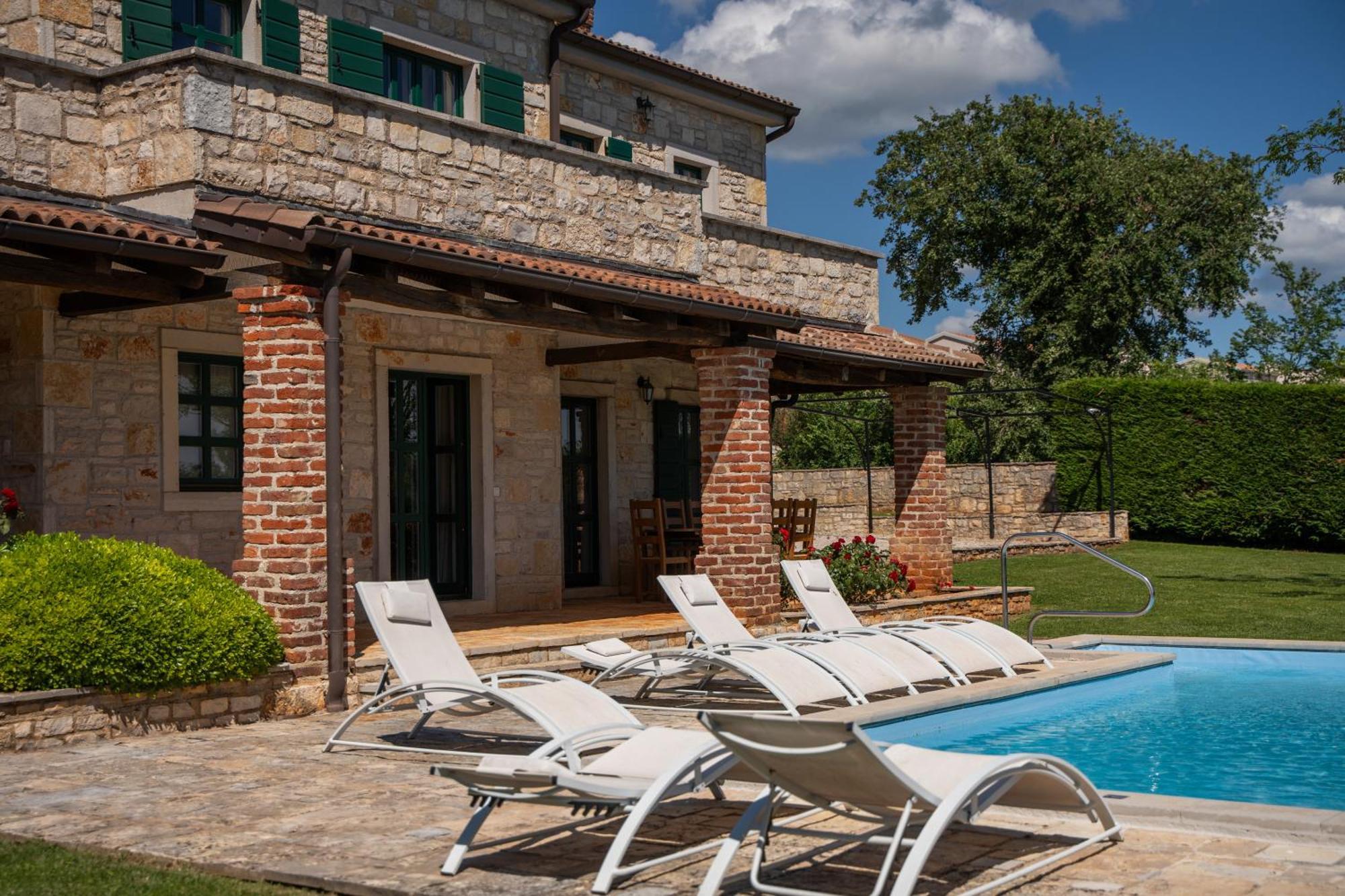 Theblueview Villas Near Porec Святой Ловреч Пазенатички Экстерьер фото